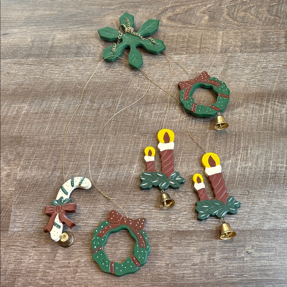 Vintage Possible Dreams Christmas Wind Chimes Hanging Indoor/Outdoor Holiday